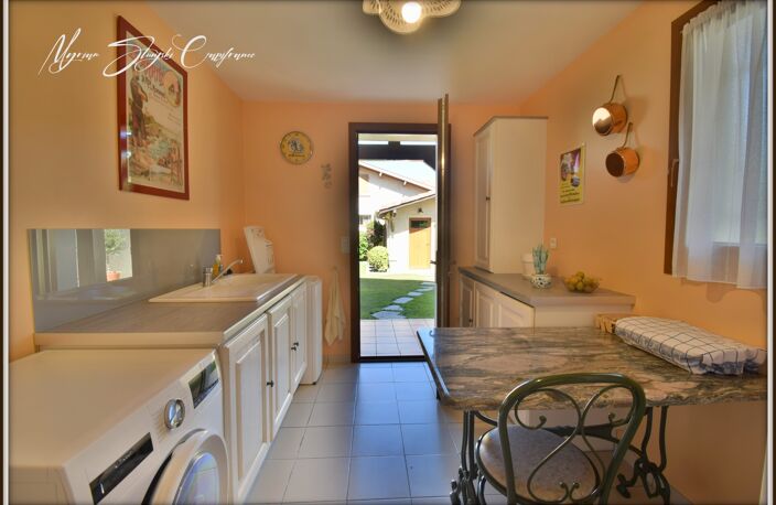 Maison Landaise à vendre 6 pièces de 157 m² (40) Soustons, commerces à pied, au calme — photo 5