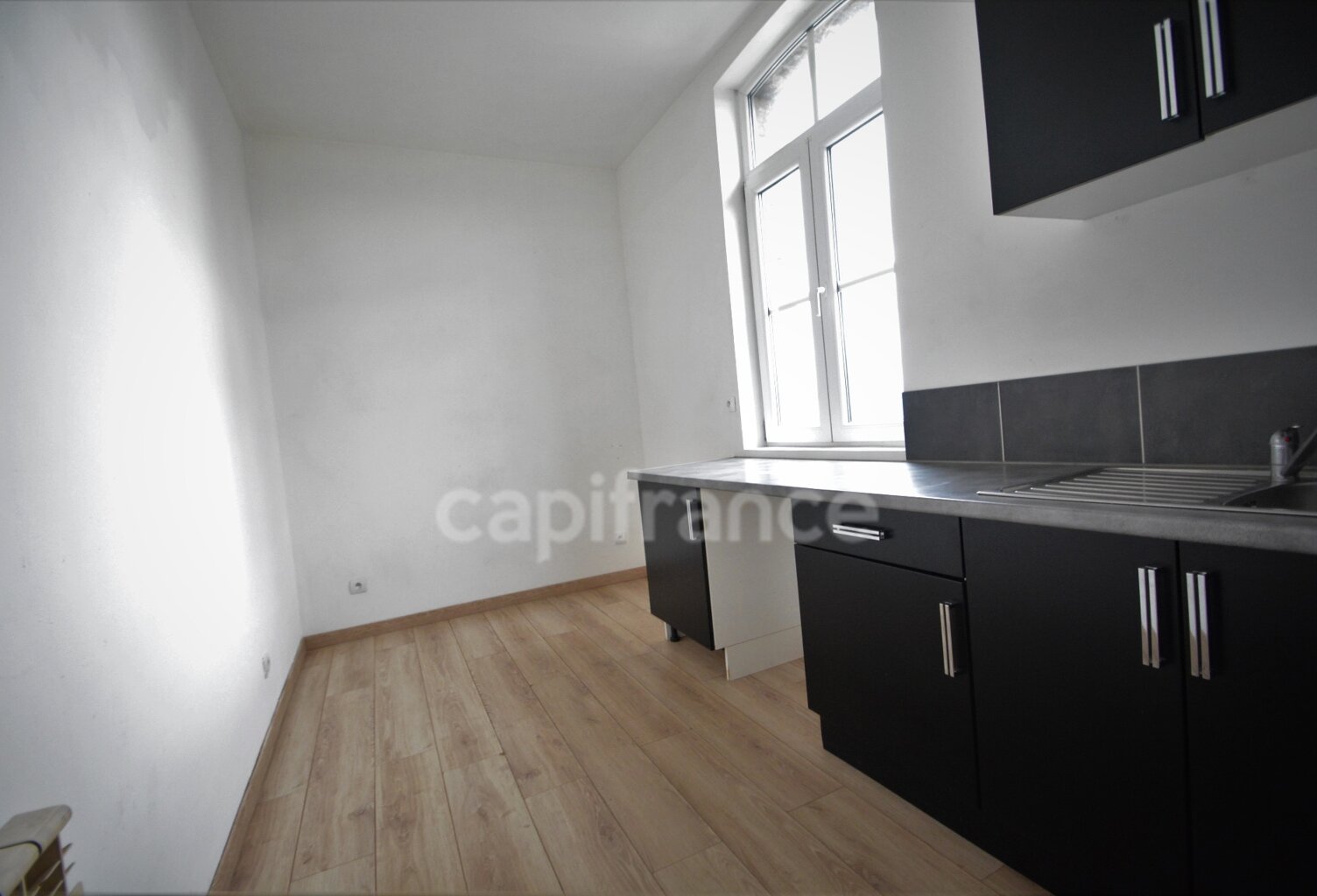 Dpt Nord (59), à louer VALENCIENNES appartement T2 de 57 m², Loyer 567 € — photo 1