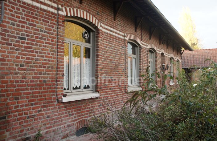 Local/bureau à vendre STEENWERCK (59) Corps de ferme au carré pour un usage mixte sur une parcelle de 27 474 m² — photo 4