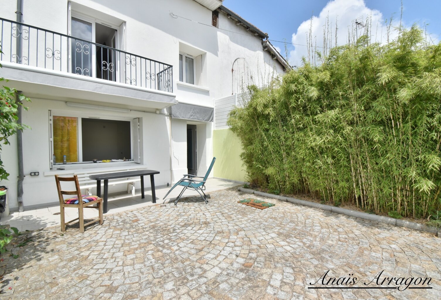 SAINTE LIVRADE SUR LOT (47) Maison de village pleine de charme au cœur de Sainte-Livrade-sur-Lot 4 pièces — photo 1