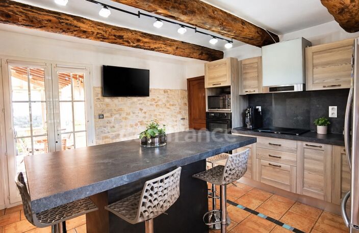 Dpt Gard (30), à vendre proche d'Uzès 4km – Villa de 164 m² avec piscine, dépendances, 5 chambres — photo 4