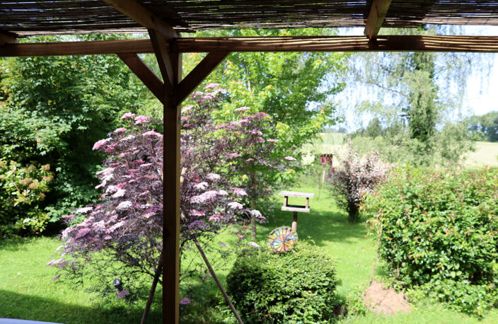 Environnement particulièrement calme avec une magnifique vue dégagée à CURCIAT DONGALON – 181 m² habitables sur 6970 m² de terrain — photo 4