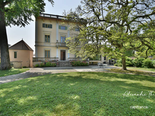 Maison à vendre 12 pièces  (01) — photo du bien