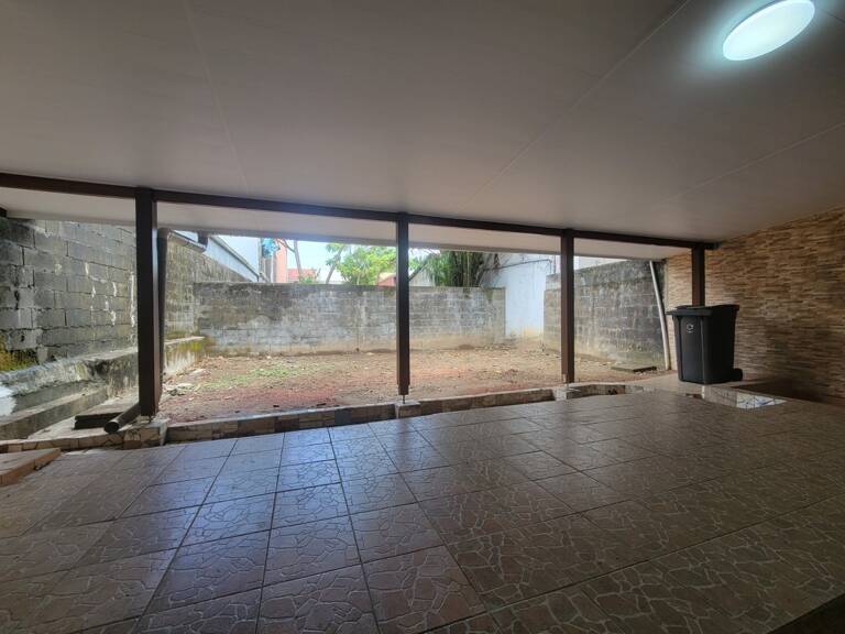 APPARTEMENT T2 AVEC GRANDE TERRASSE COUVERTE ET JARDIN PRIVATIF — photo 1