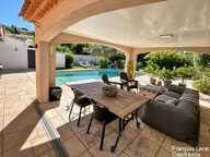 Maison de ville provençale à vendre 5 pièces DRAGUIGNAN (83) avec piscine et jardin arboré- 127,61 m2 loi Carrez - 470 000 € honnoraires d'agence inclus — photo 4
