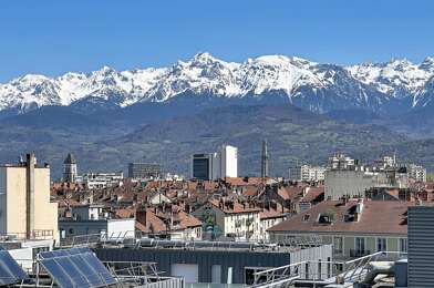 Appartement 6 pièces 380000 €