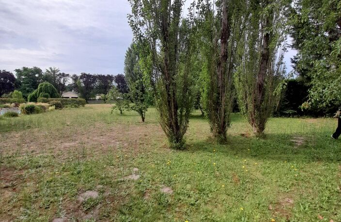 Terrain de 400 m² libre de constructeur — photo 3