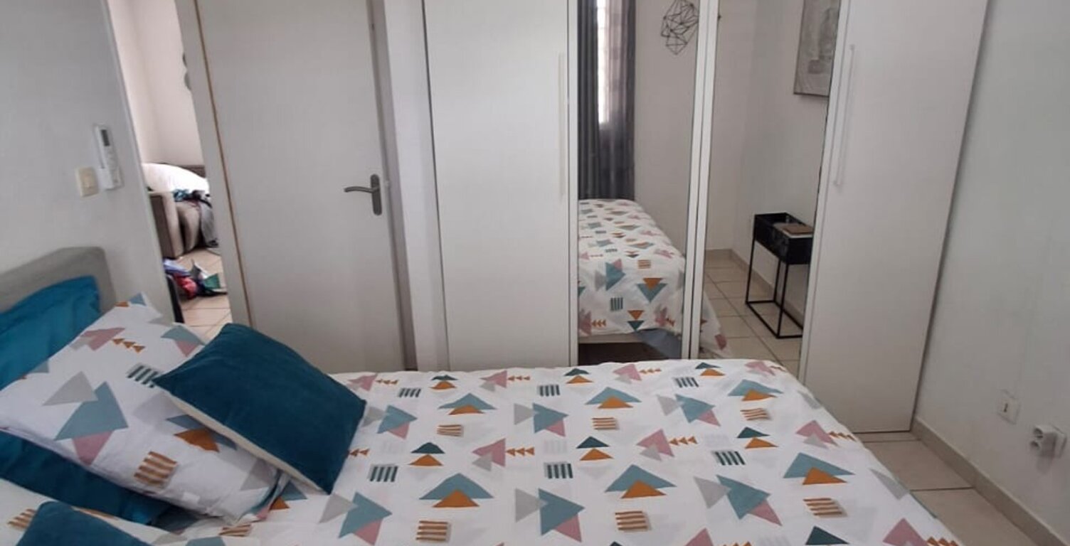Appartement à louer 2 pièces meublé et équipé CAYENNE (973) — photo 1
