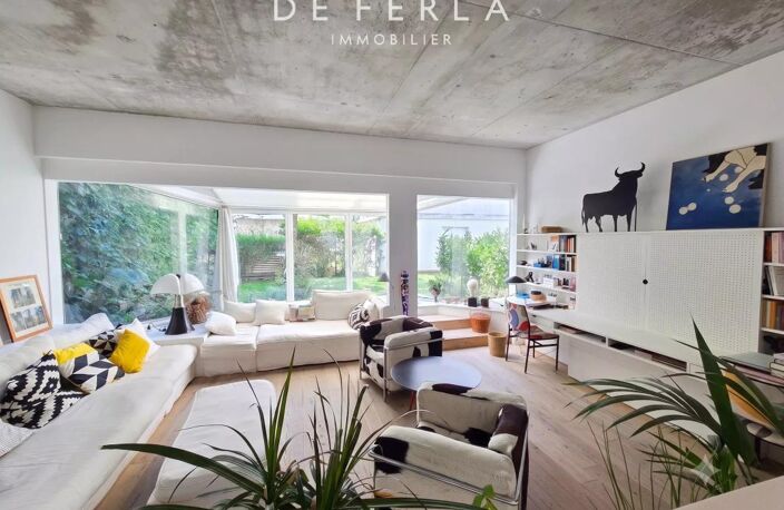 PARIS 14ᵉ – QUARTIER DAGUERRE | DUPLEX EN REZ-DE-JARDIN RÉNOVÉ PAR ARCHITECTE — photo 2