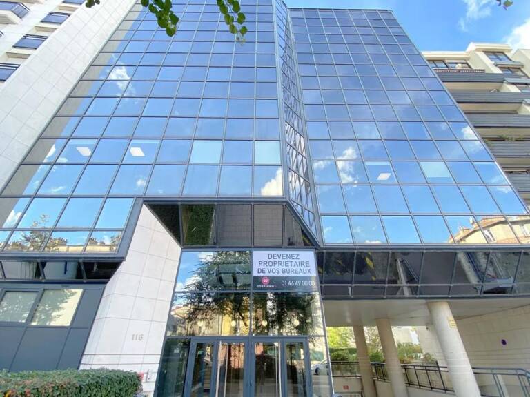 Bureaux à vendre à Boulogne Billancourt près des transports. En parfait état, flexibles et lumineux, climatisation — photo 1
