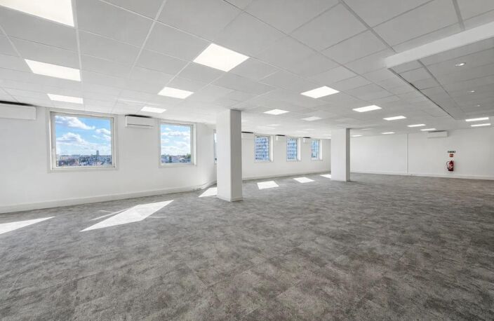 Bureaux à vendre à Boulogne Billancourt près des transports. En parfait état, flexibles et lumineux, climatisation — photo 4