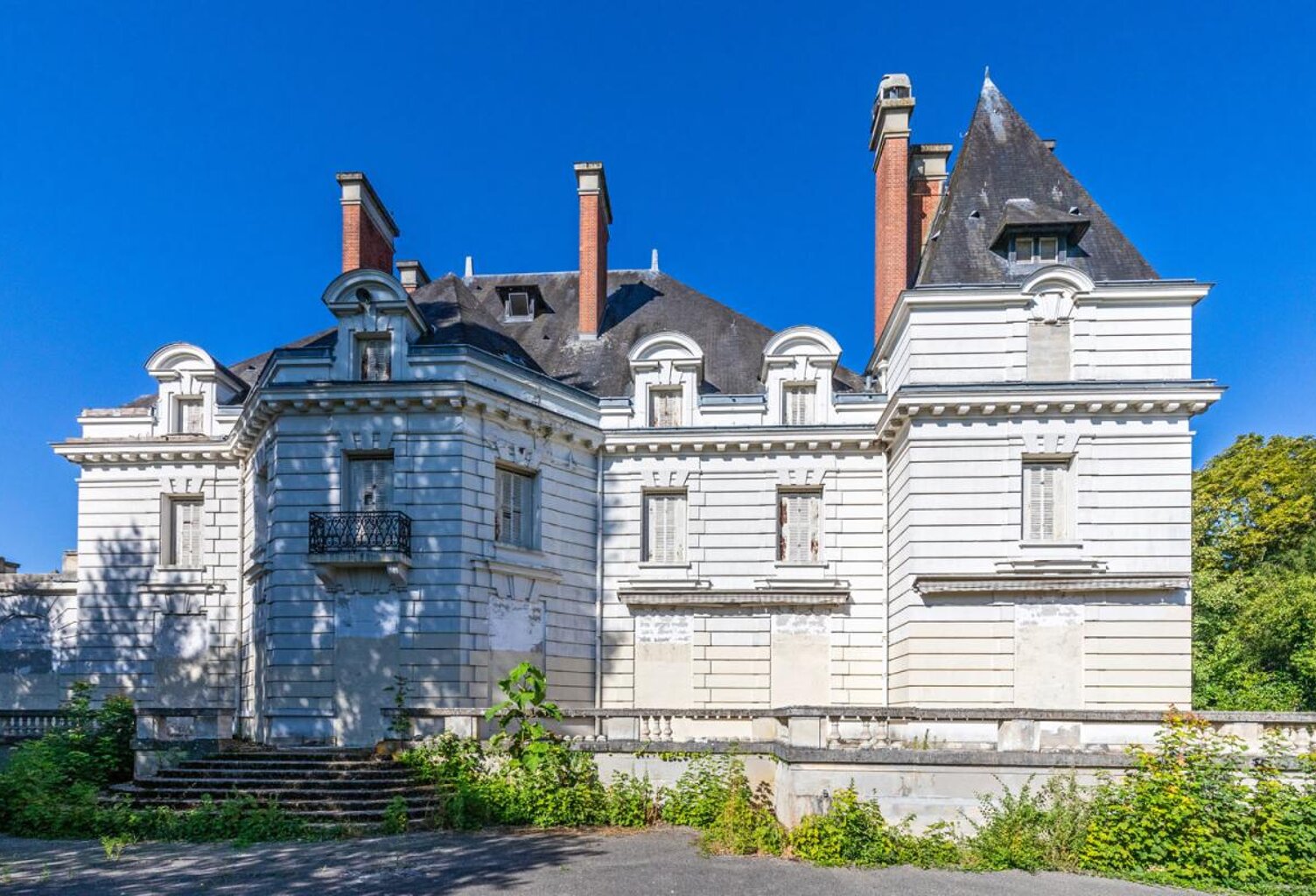 Château - 3 117 m² - Samois-sur-Seine (77) — photo 1