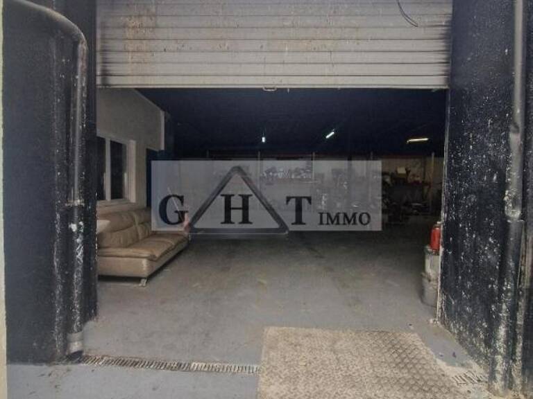 A VENDRE 220 M² ENTREPOT BUREAUX A AUBERVILLIERS — photo 1