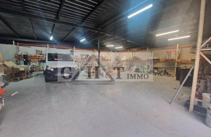 A VENDRE 220 M² ENTREPOT BUREAUX A AUBERVILLIERS — photo 3