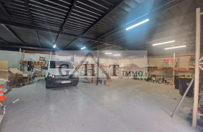 A VENDRE 220 M² ENTREPOT BUREAUX A AUBERVILLIERS — photo 5