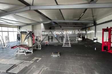 Local industriel  8775 €