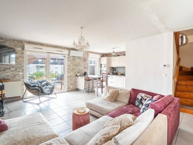 Maison de 4 pièces de 82 m² à Carbon-Blanc — photo 1