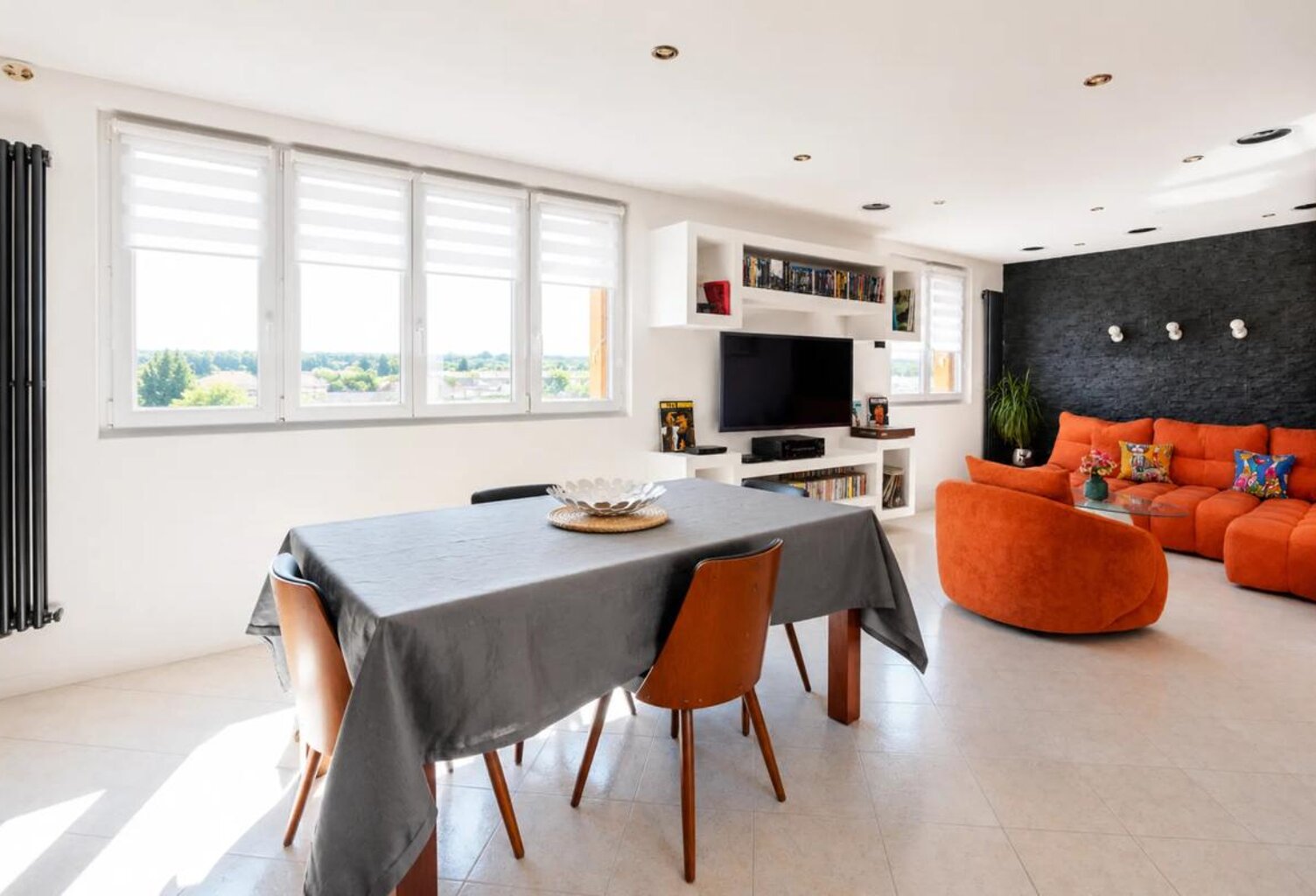 Appartement de 4 pièces de 80 m² près de Villepreux — photo 1