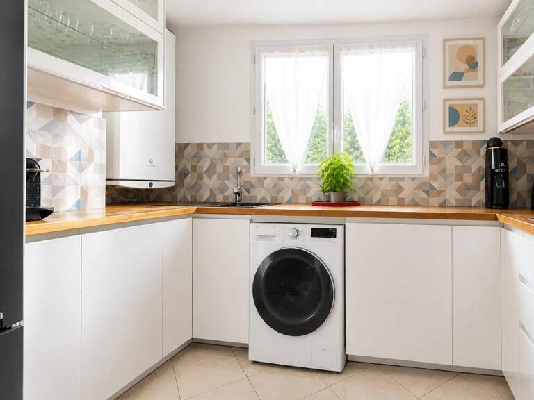 Appartement de 4 pièces de 80 m² près de Villepreux — photo 1