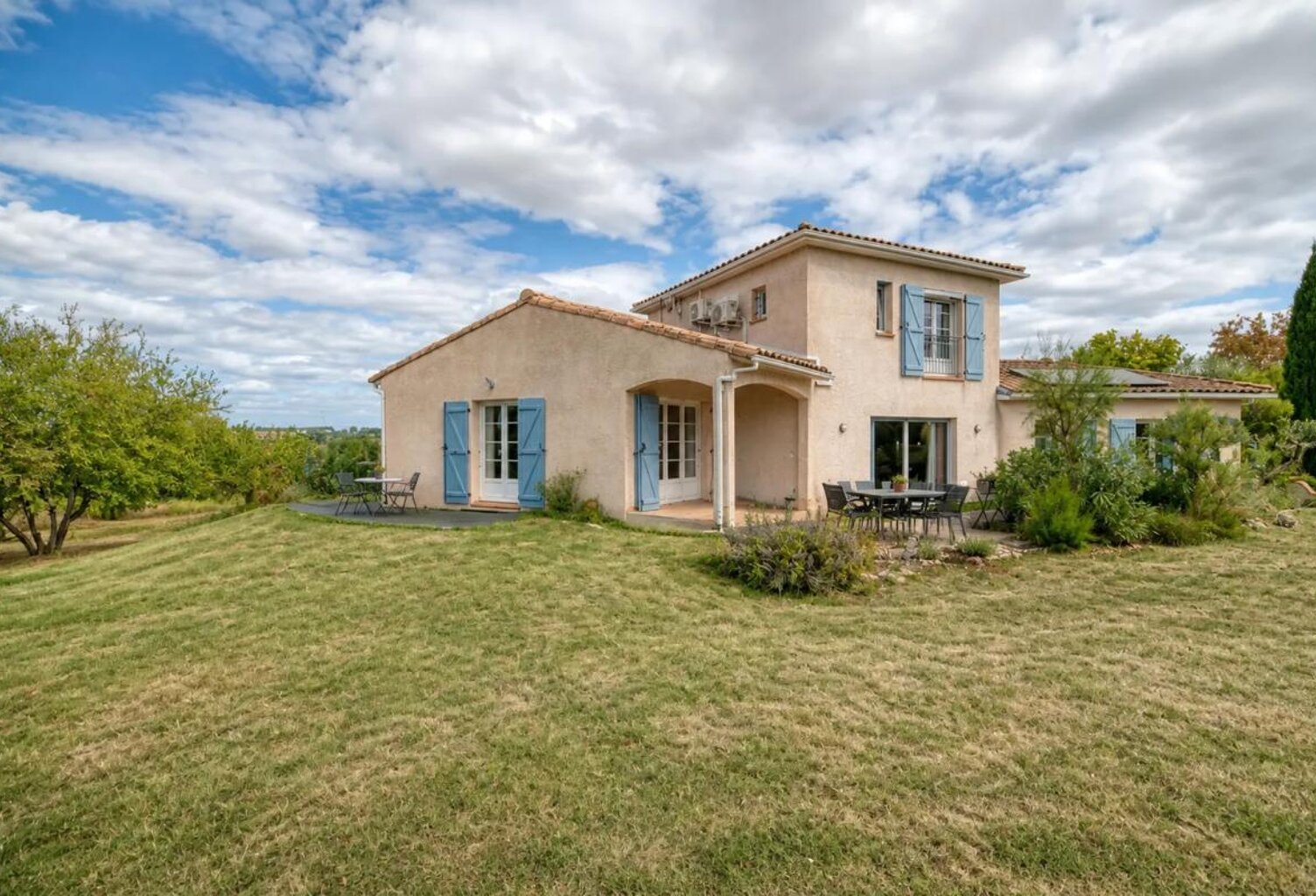 Maison de 6 pièces de 187 m² à Mondouzil — photo 1