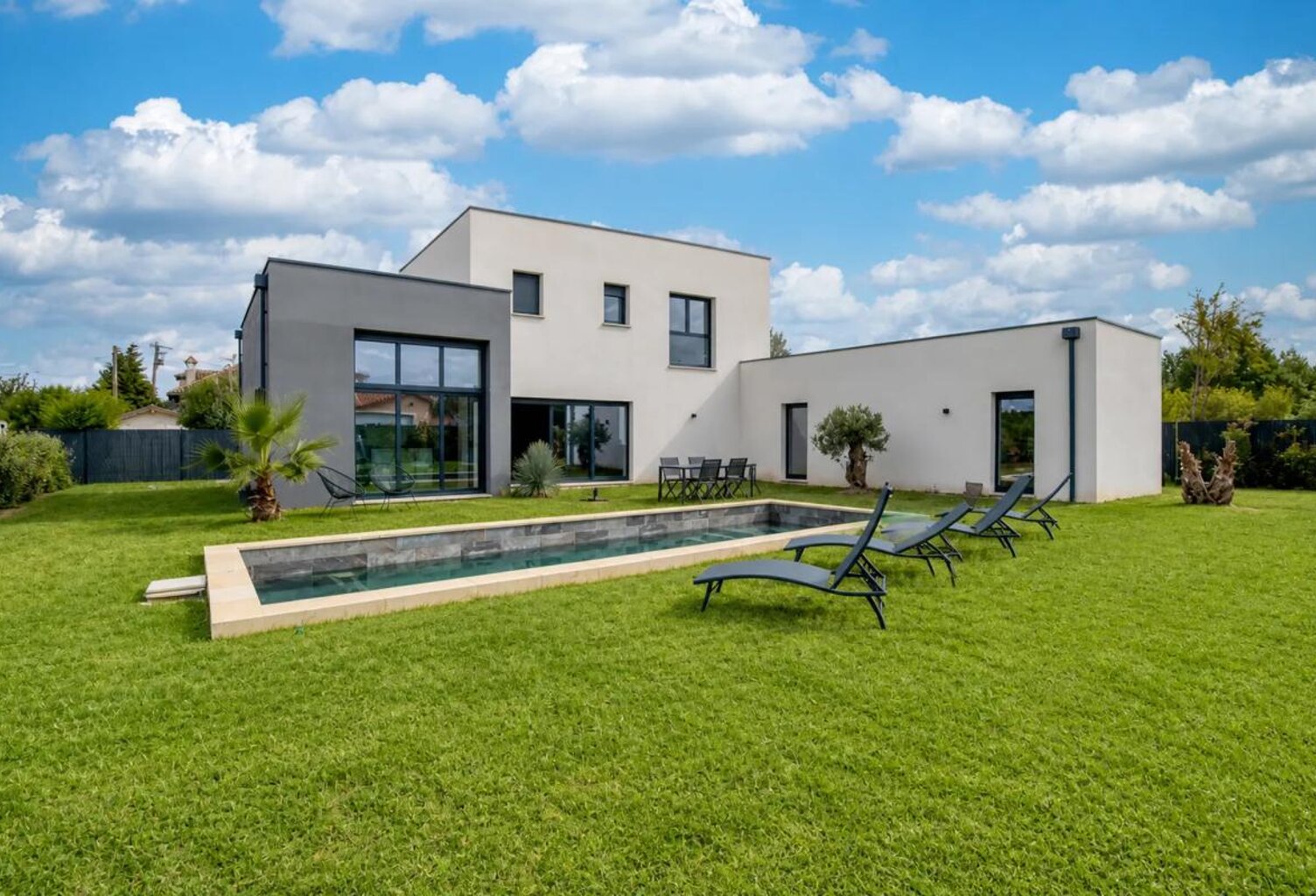 MAISON D’EXCEPTION - 188.94 M2 – PRESTATIONS HAUT DE GAMME — photo 1