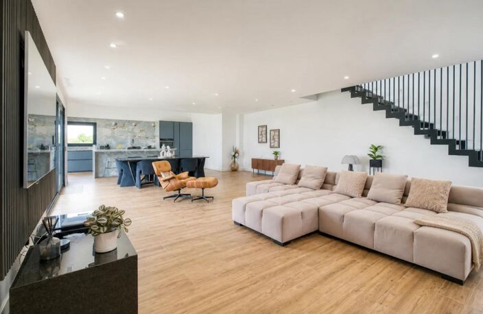MAISON D’EXCEPTION - 188.94 M2 – PRESTATIONS HAUT DE GAMME — photo 2