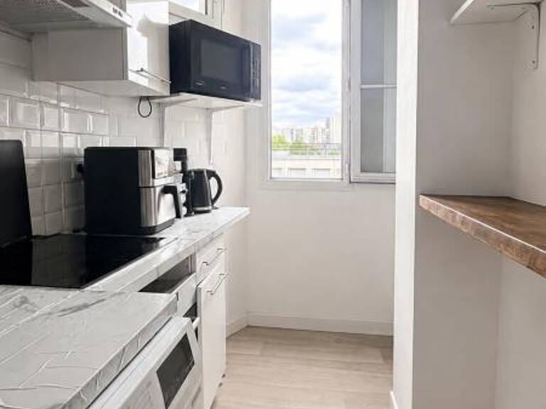 Appartement de 3 pièces de 43 m² à Saint-Denis — photo 1
