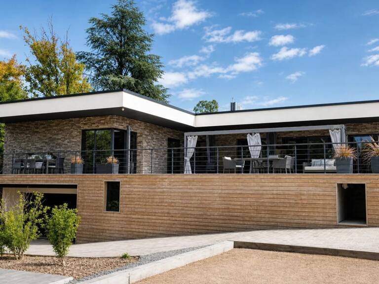 Maison de 7 pièces de 360 m² à Moncourt-Fromonville — photo 1
