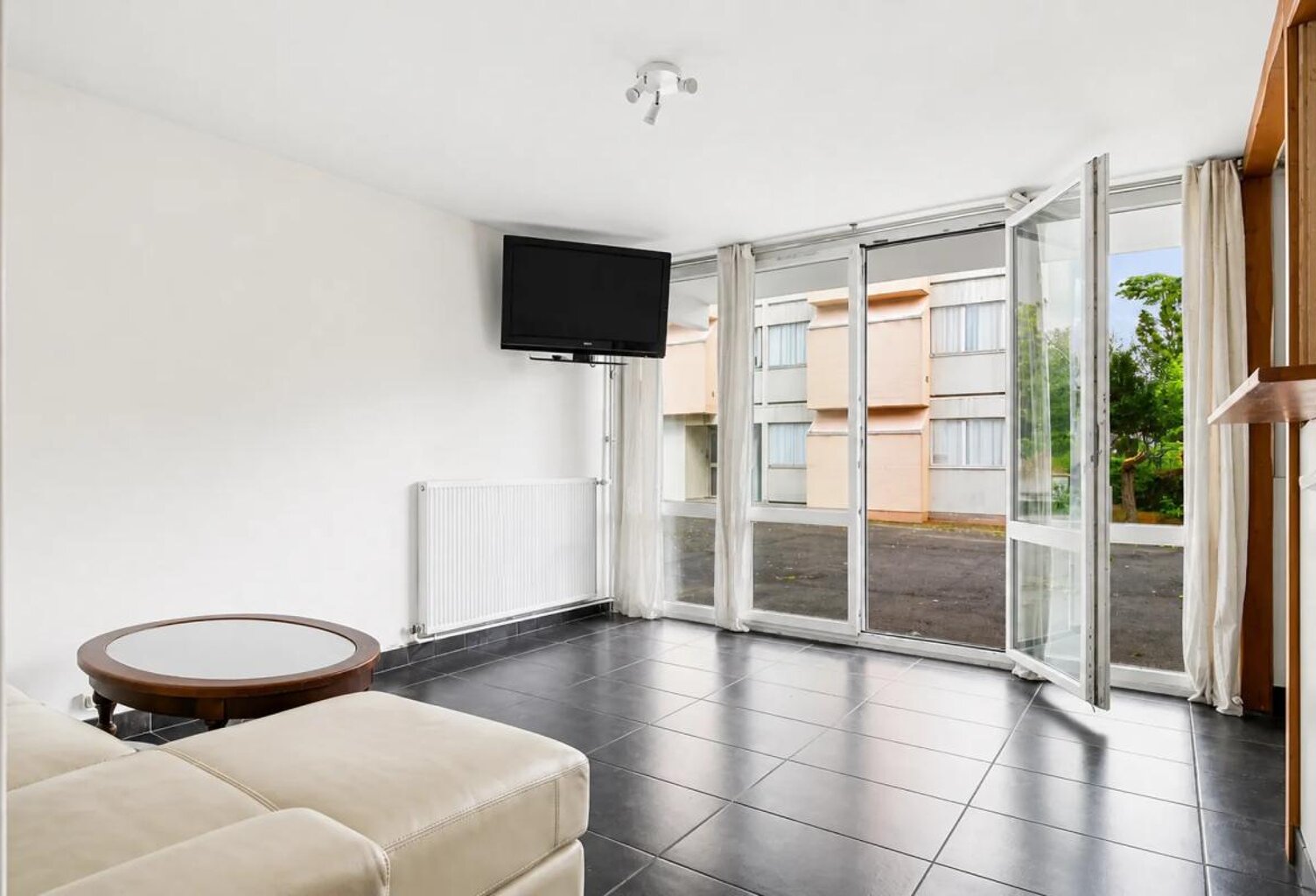 Appartement 2 pièces de 44,71 m² à Villejuif — photo 1