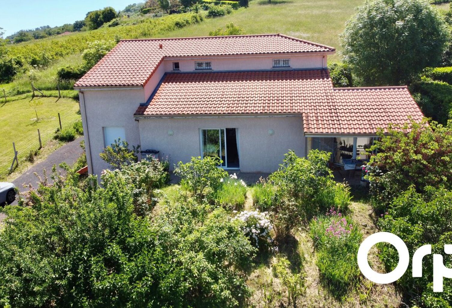 Maison À Vendre avec magnifique vue — photo 1