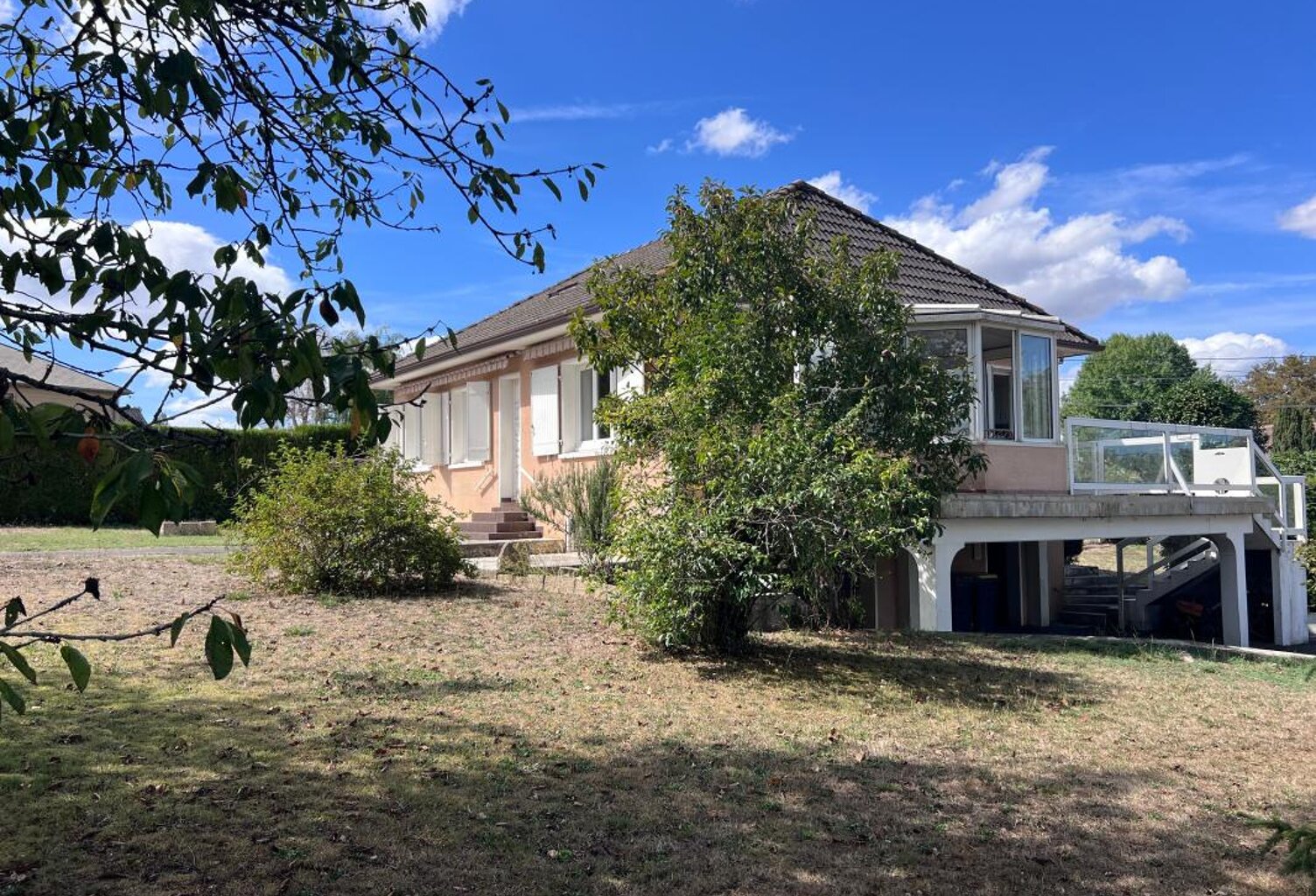Maison 100 m² avec sous-sol total et jardin arboré de 2 000 m² à Gabaston — photo 1