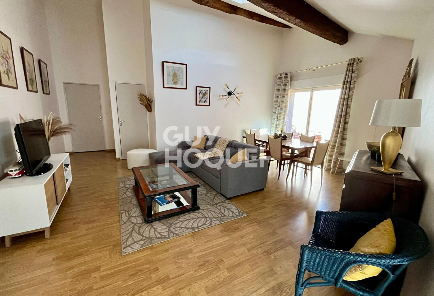 Appartement meublé de caractère avec terrasse — photo 1