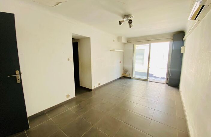 En exclusivité maison de ville à rénover - Monteux proche des commerces ! — photo 2