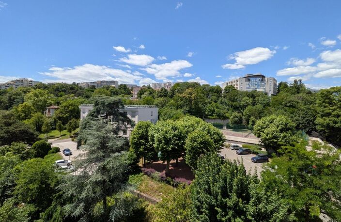Appartement À Vendre — photo 2
