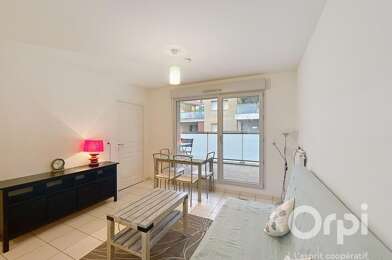 Appartement 2 pièces 879 €