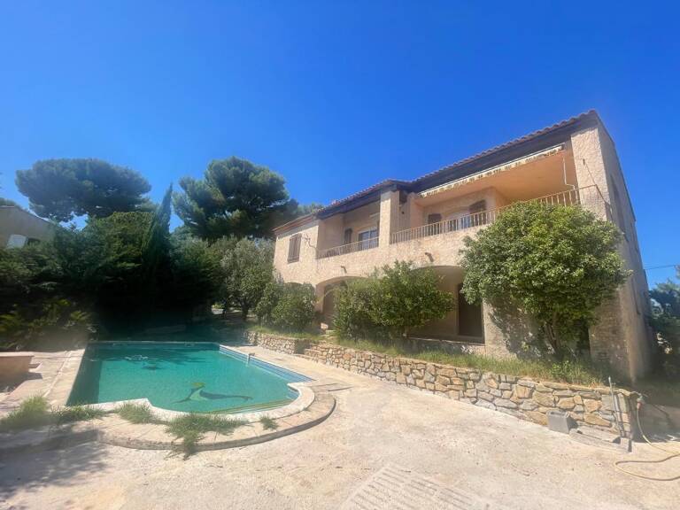 A VENDRE LA SEYNE SUR MER 83500 GRANDE MAISON FAMILIALE AVEC PISCINE  GARAGE — photo 1