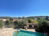 A VENDRE LA SEYNE SUR MER 83500 GRANDE MAISON FAMILIALE AVEC PISCINE  GARAGE — photo 2