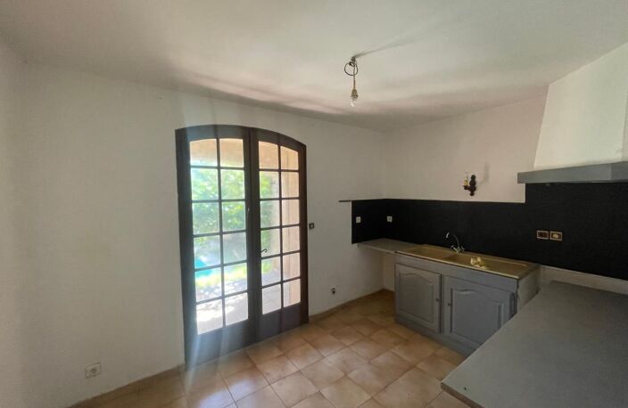 A VENDRE LA SEYNE SUR MER 83500 GRANDE MAISON FAMILIALE AVEC PISCINE  GARAGE — photo 5
