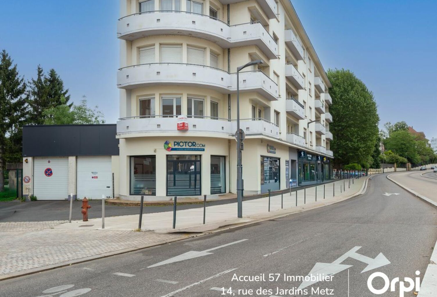 Appartement lumineux avec double balcon + parking + 2 caves – Résidence sécurisée — photo 1