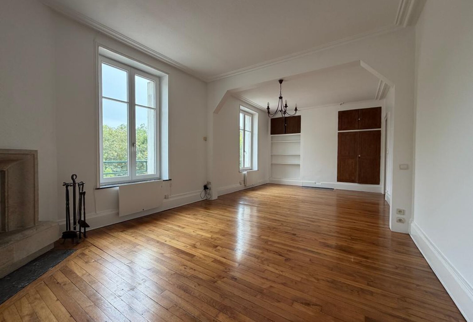 Appartement À Louer — photo 1