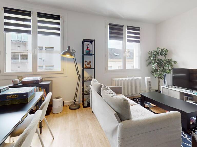 Appartement À Vendre — photo 1