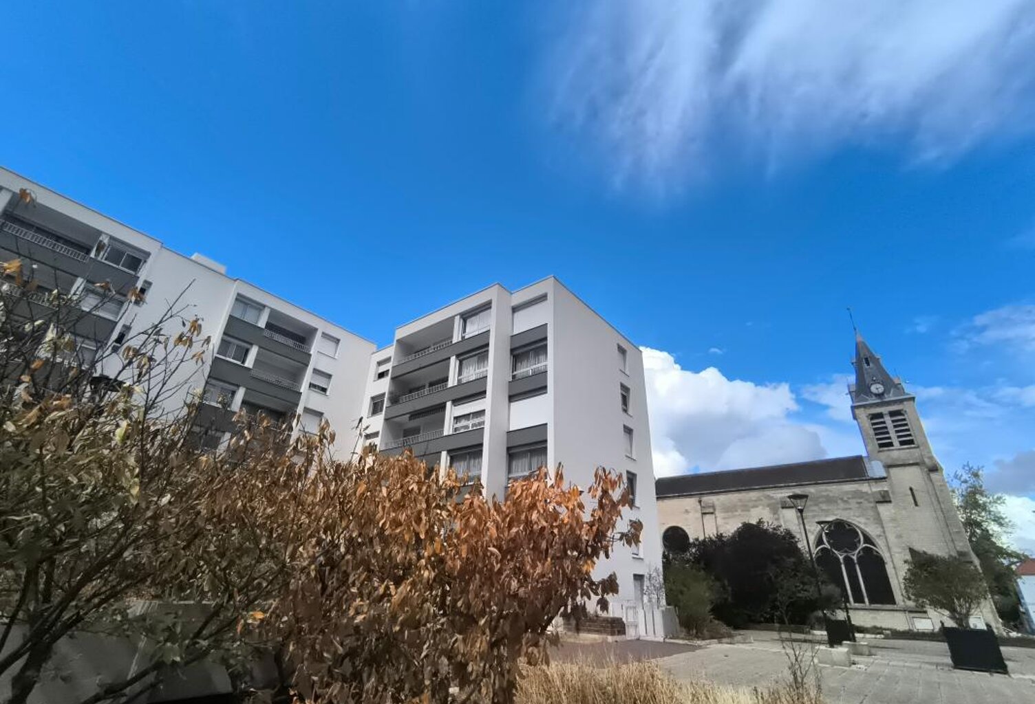 Appartement À Vendre — photo 1