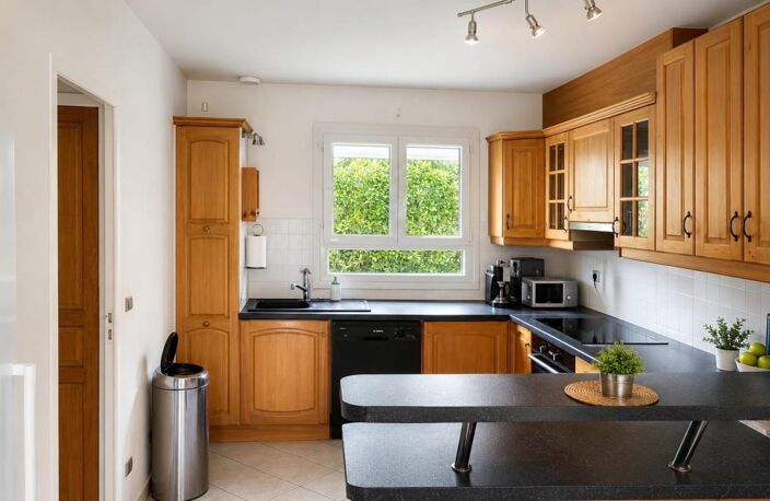 Maison À Vendre de 145 m2 hab — photo 3