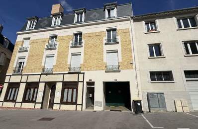 Appartement À Vendre — photo du bien