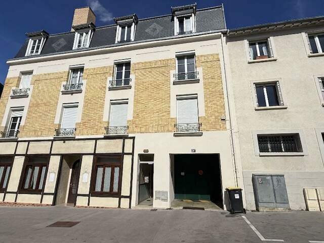 Appartement À Vendre — photo du bien