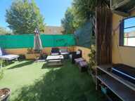 Appartement Cogolin 3 pièce(s) 56.74 m2 Coup de Coeur dans quartier résidentiel  sécuriser avec place de parking situé en rez de jardin avec  jardin de 27 m2 ensoleillé  Trés bon état clé en main avec fort rendement locatif  situé à 5 minutes des commerc — photo 4