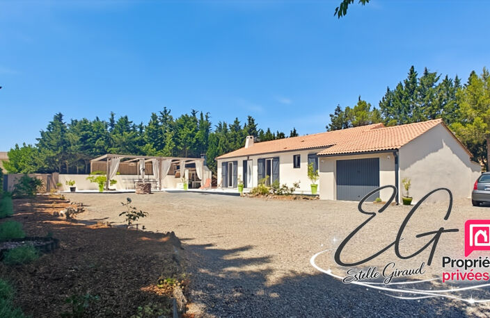 Villa de plain pied, 3 Chambres, Garage, Terrasse, Plus de 3 200 m² de terrain — photo 2