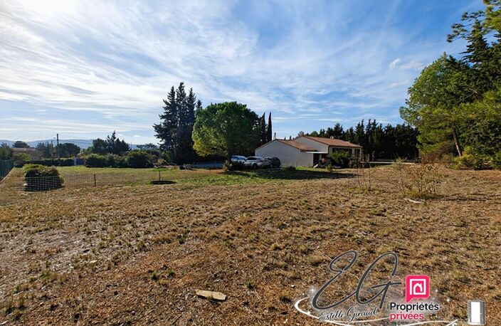 Villa de plain pied, 3 Chambres, Garage, Terrasse, Plus de 3 200 m² de terrain — photo 3