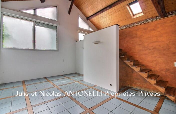 LA FOUILLOUSE (42480) Maison en pierre 212m² habitables 6 chambres garage et jardin — photo 4