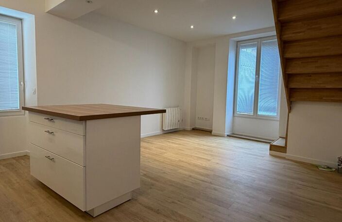 Immeuble avec local commercial et appartement de 3 pièces indépendant — photo 4